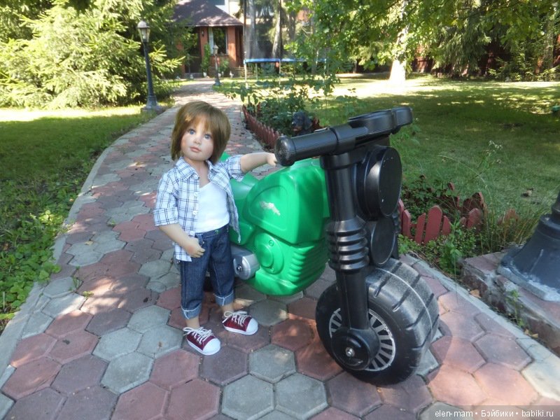 Чей мотоцикл?