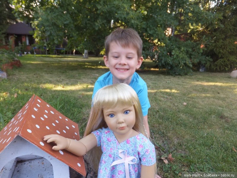 Данька смеётся)