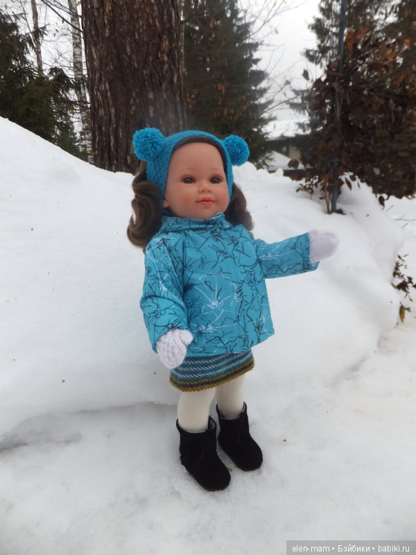 Кукла Корал Vestida de Azul