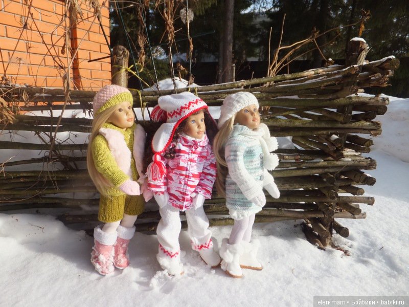 Грейс, Гретта и Лаура. Девчонки Kidz'n'Cats на прогулке