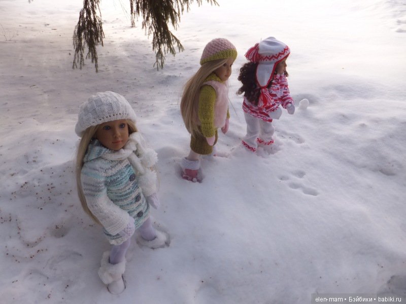 Грейс, Гретта и Лаура. Девчонки Kidz'n'Cats на прогулке