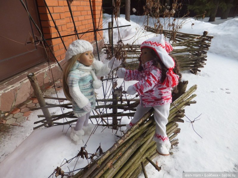 Грейс, Гретта и Лаура. Девчонки Kidz'n'Cats на прогулке