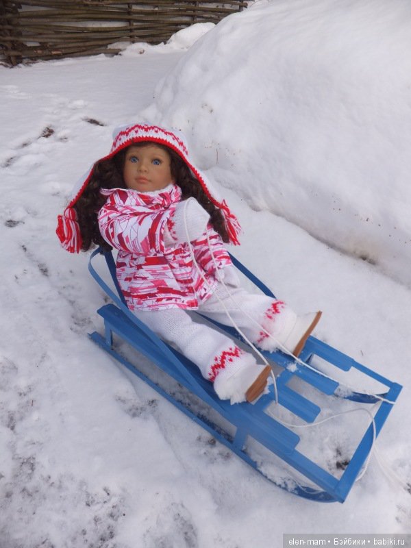 Лаура на санках