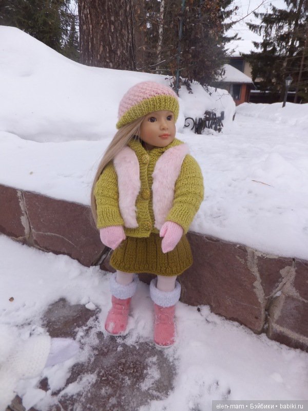 Грейс, Гретта и Лаура. Девчонки Kidz'n'Cats на прогулке