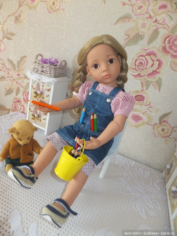 Влада с карандашами