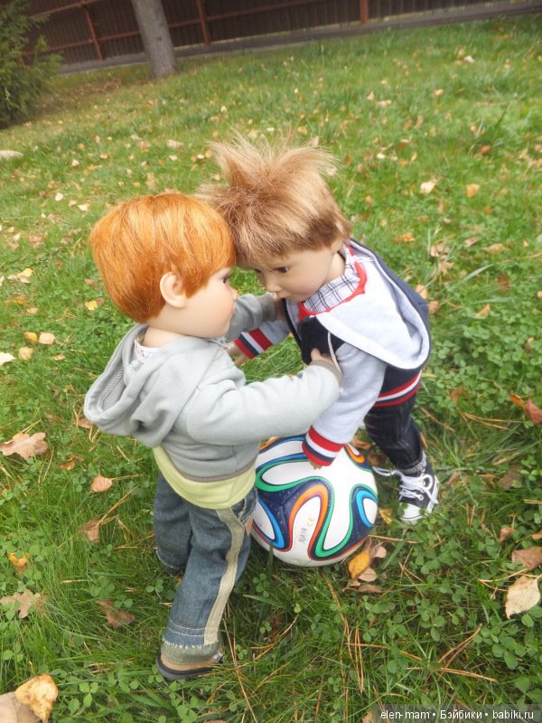 Моменты. Они бывают разные: трогательные, интересные, забавные. И это всё про кукол