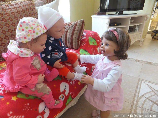 Мия и реборняшки