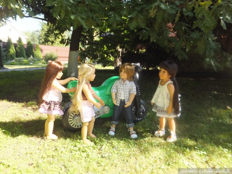 Моменты. Они бывают разные: трогательные, интересные, забавные. И это всё про кукол