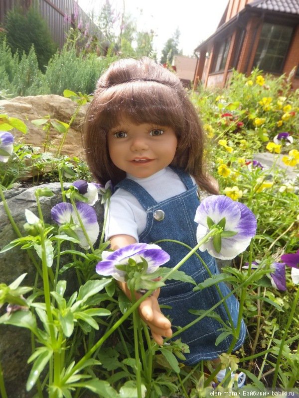 Моменты. Они бывают разные: трогательные, интересные, забавные. И это всё про кукол