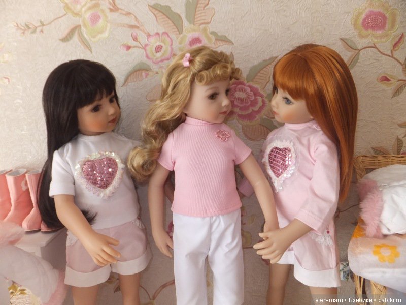 Моменты. Они бывают разные: трогательные, интересные, забавные. И это всё про кукол