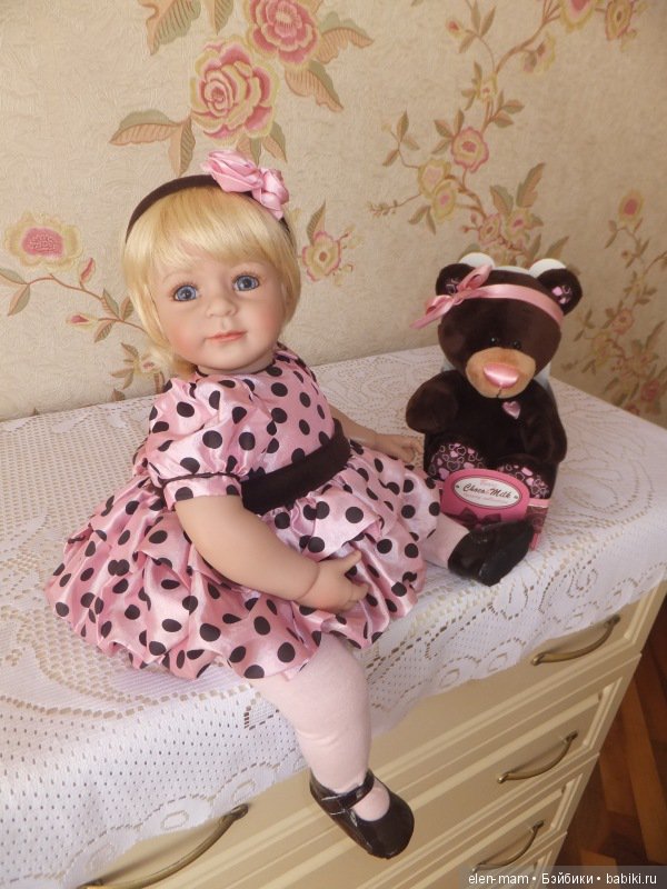 Моменты. Они бывают разные: трогательные, интересные, забавные. И это всё про кукол