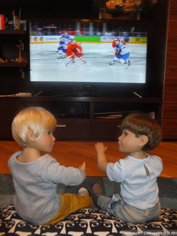 Моменты. Они бывают разные: трогательные, интересные, забавные. И это всё про кукол