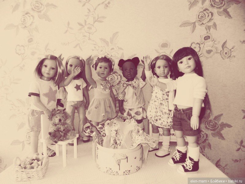 Чёрно-белые фото. Подсматриваем за жизнью кукол Kidz'n'Cats