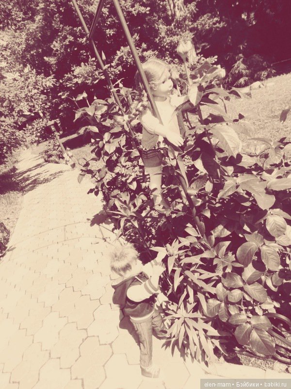 Чёрно-белые фото. Подсматриваем за жизнью кукол Kidz'n'Cats