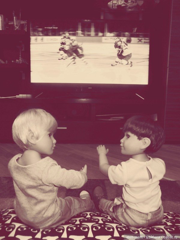 Чёрно-белые фото. Подсматриваем за жизнью кукол Kidz'n'Cats