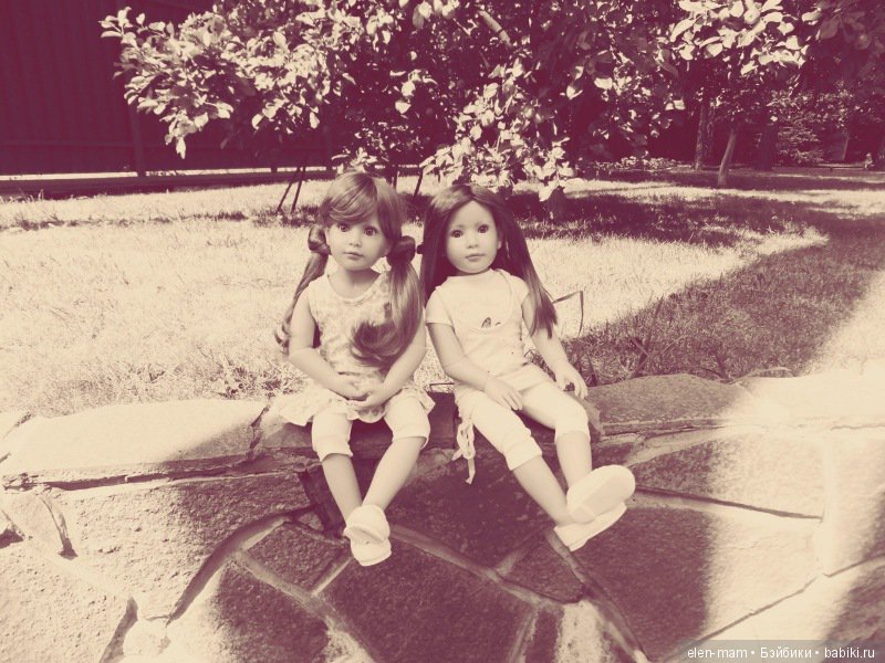 Чёрно-белые фото. Подсматриваем за жизнью кукол Kidz'n'Cats