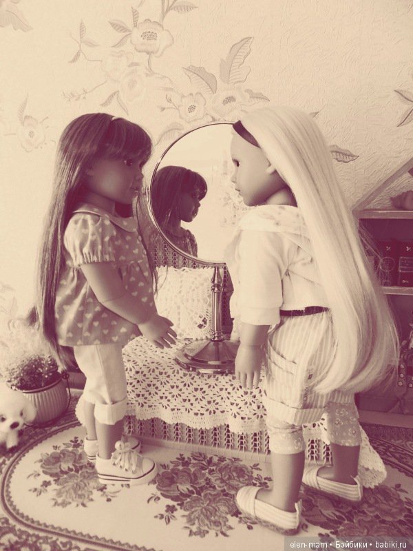 Чёрно-белые фото. Подсматриваем за жизнью кукол Kidz'n'Cats