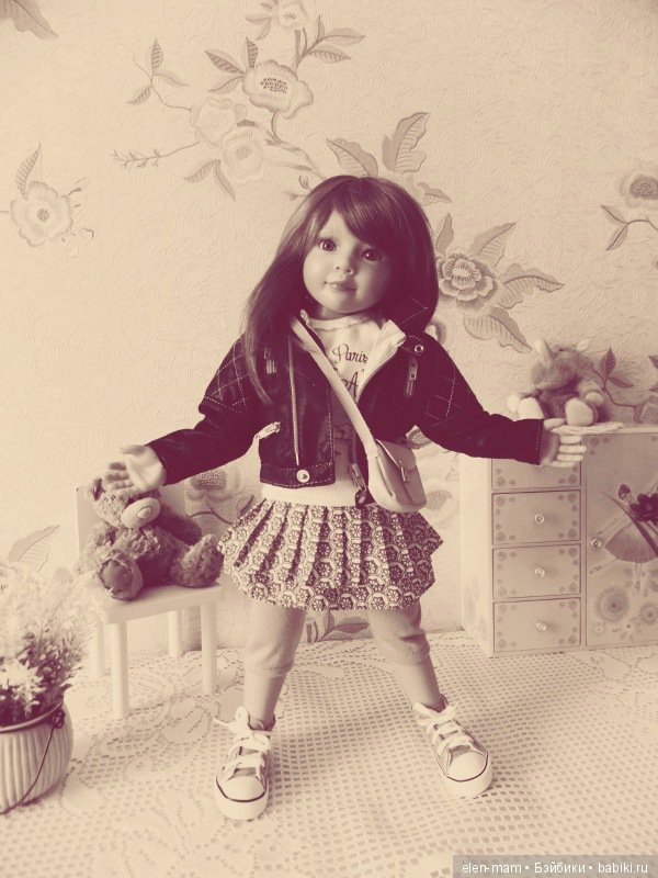 Чёрно-белые фото. Подсматриваем за жизнью кукол Kidz'n'Cats