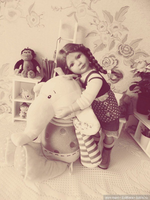 Чёрно-белые фото. Подсматриваем за жизнью кукол Kidz'n'Cats