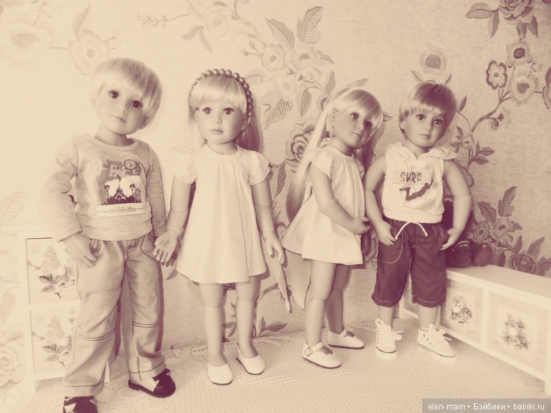 Чёрно-белые фото. Подсматриваем за жизнью кукол Kidz'n'Cats