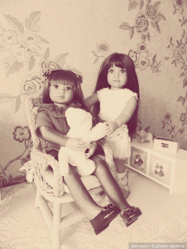 Чёрно-белые фото. Подсматриваем за жизнью кукол Kidz'n'Cats