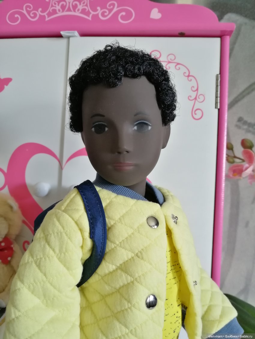 6 мая 2022. Caleb Morgenthaler Sasha doll 👨🏿‍🦱