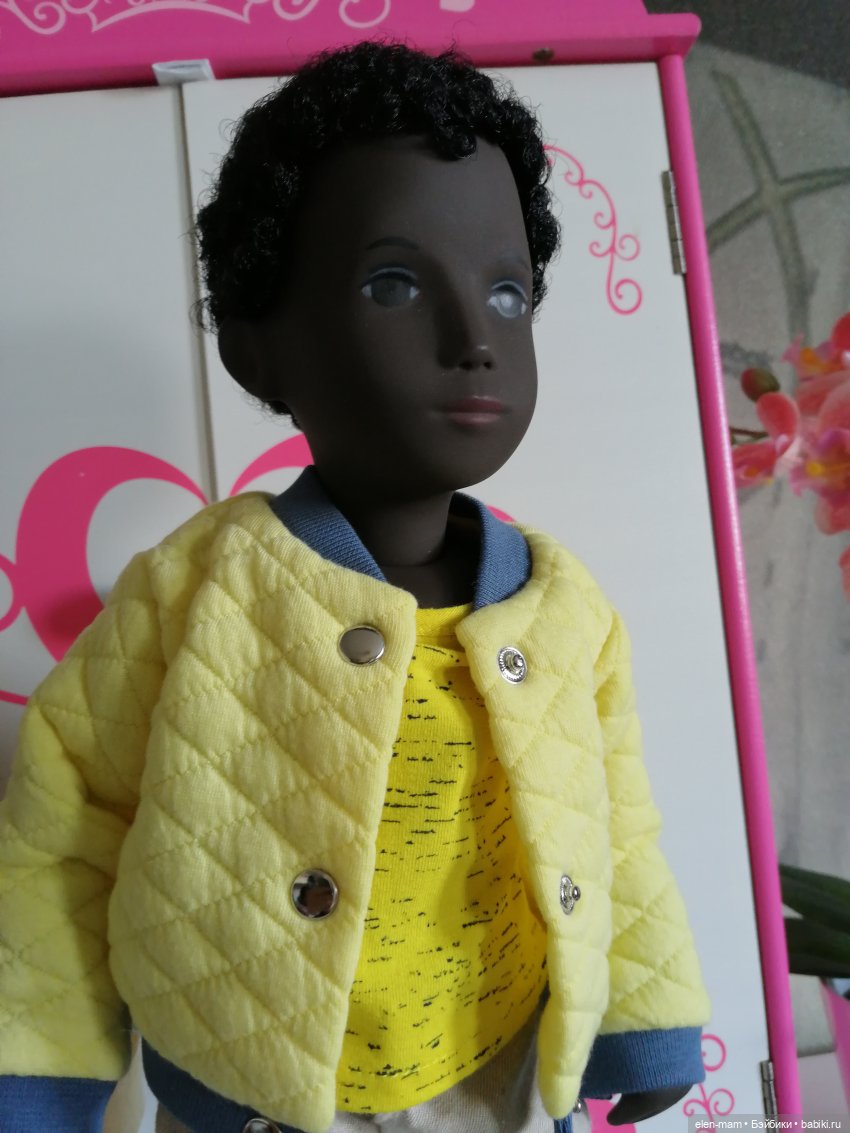 6 мая 2022. Caleb Morgenthaler Sasha doll 👨🏿‍🦱