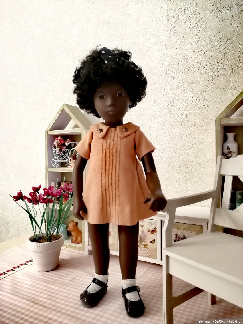 В горчичном