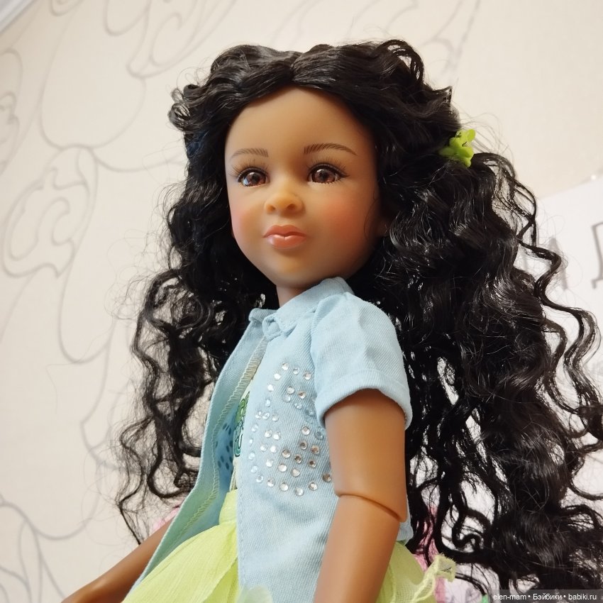 Рубиновые Бусинки — Куклы Ruby Red (Руби Ред) Fashion Friends: Siblies