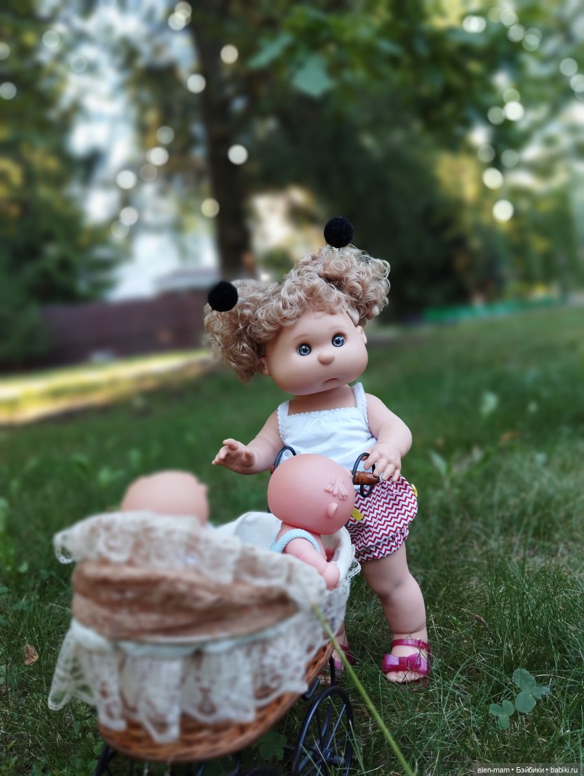 Просто коляску покатать😋 — Игровые куклы разных производителей (Разное): редкие бренды