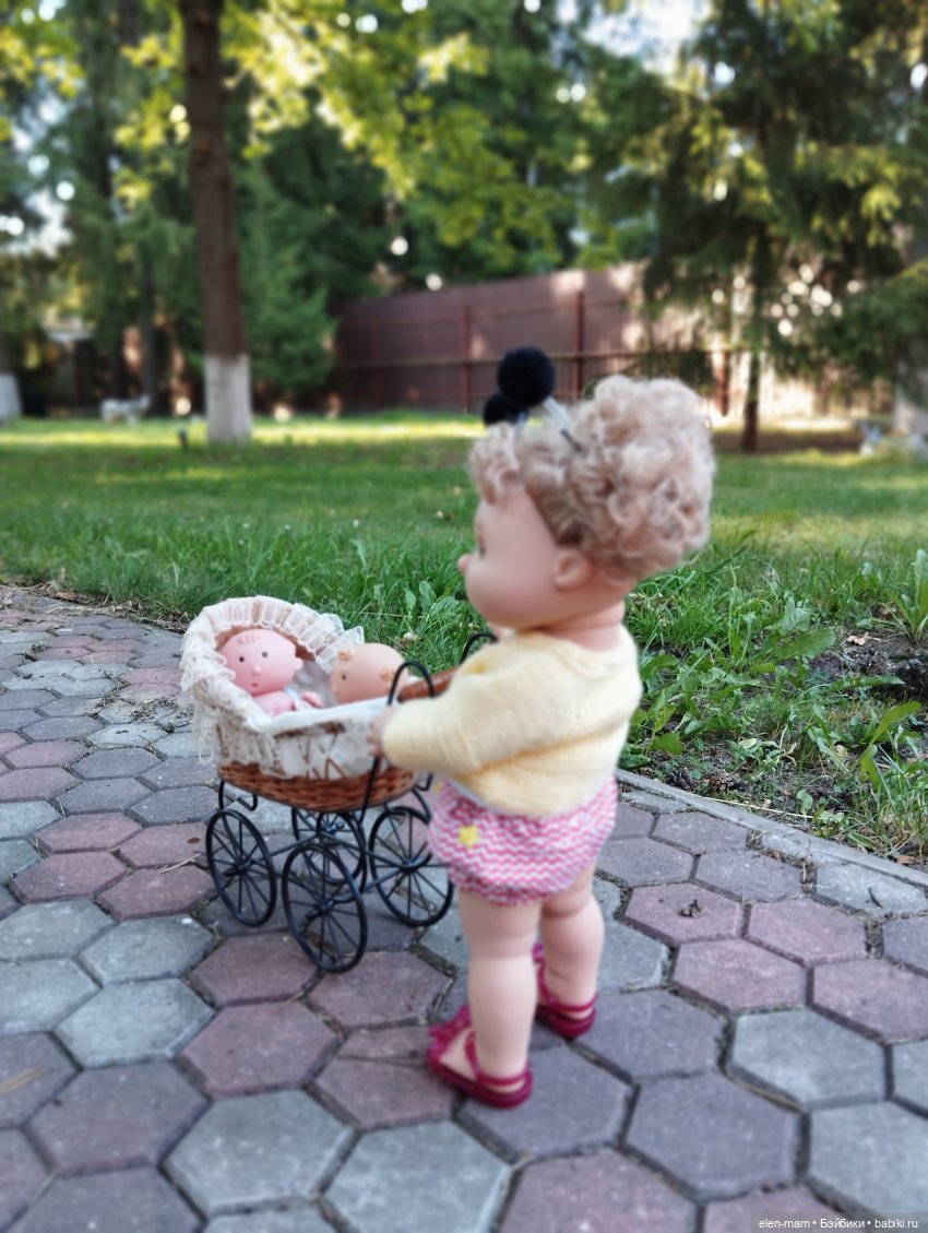 Просто коляску покатать😋 — Игровые куклы разных производителей (Разное): редкие бренды (фото 9)