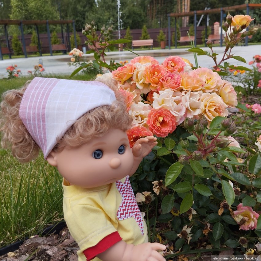 А я иду, шагаю по посёлку✌️😁🌲🌳🌲