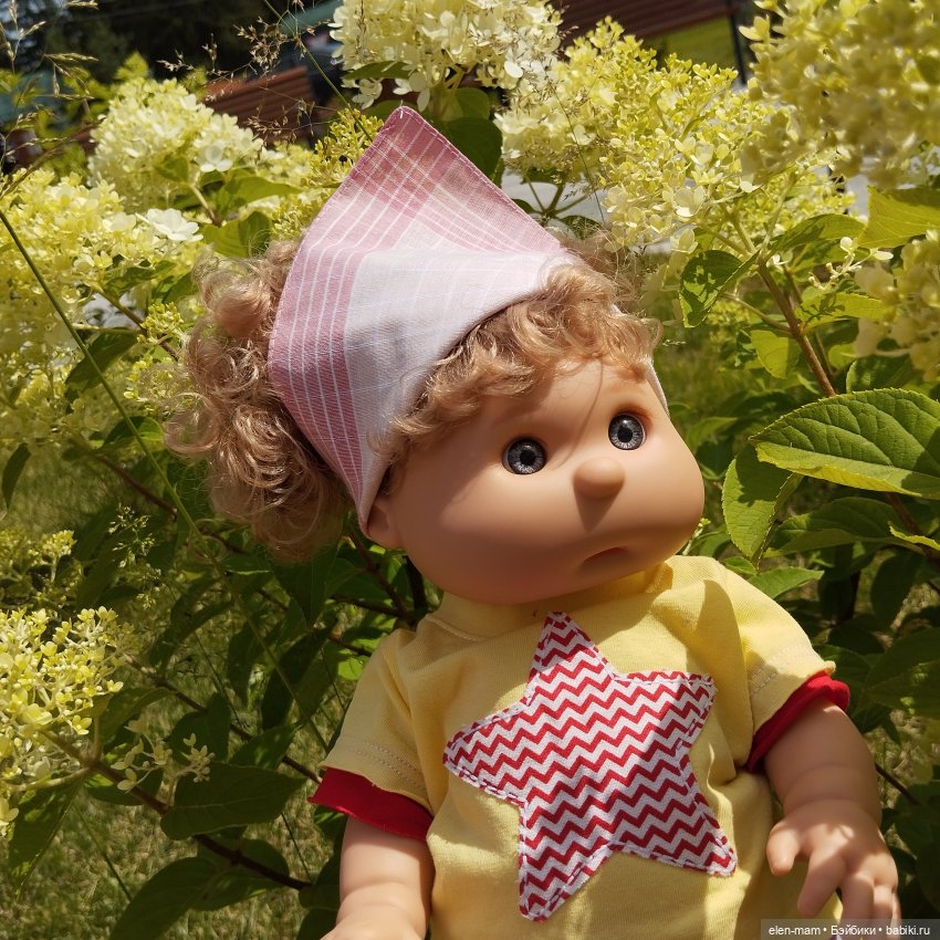 А я иду, шагаю по посёлку✌️😁🌲🌳🌲