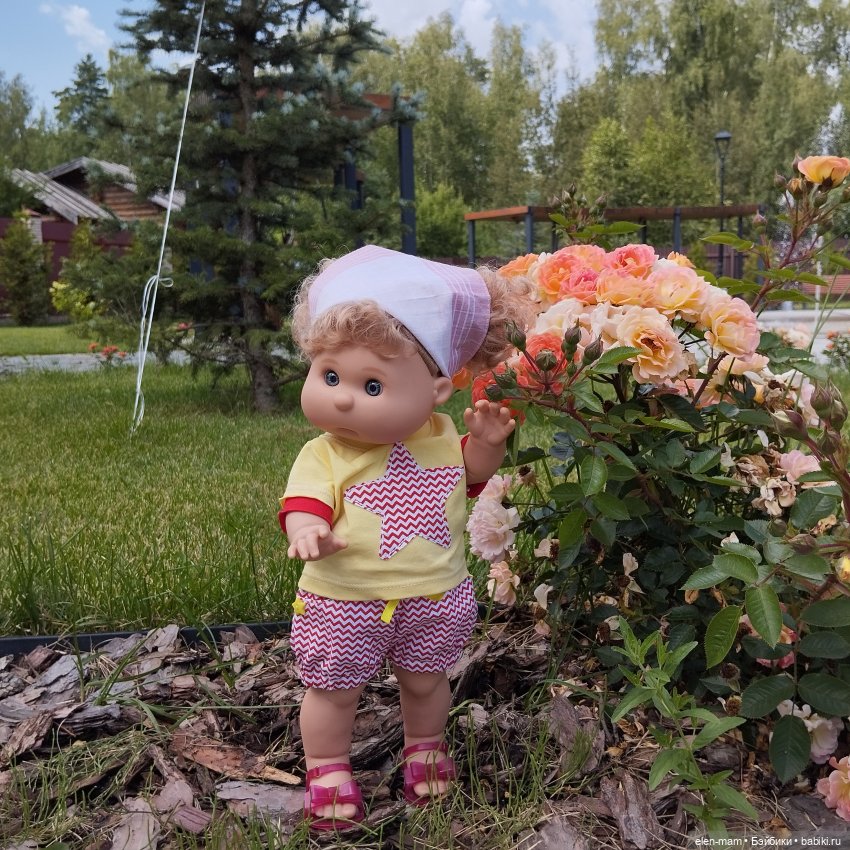 А я иду, шагаю по посёлку✌️😁🌲🌳🌲