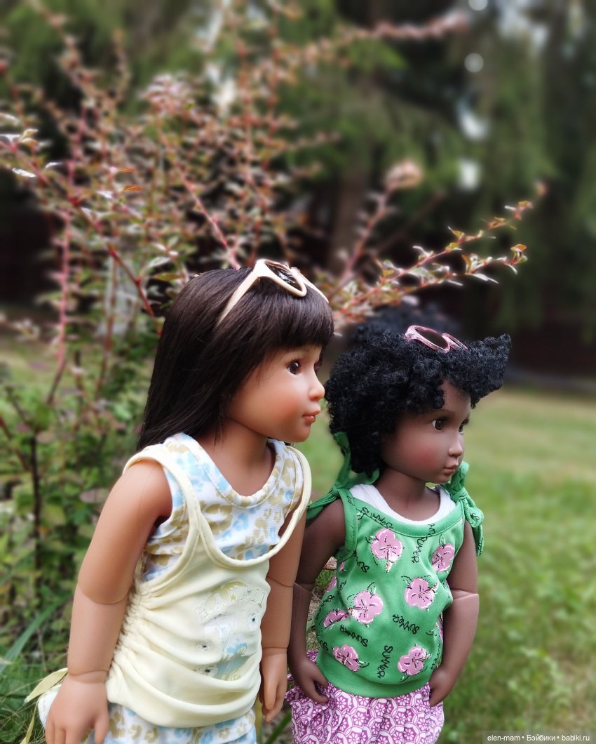 Гулять можно и нужно, особенно с куклами😁👍