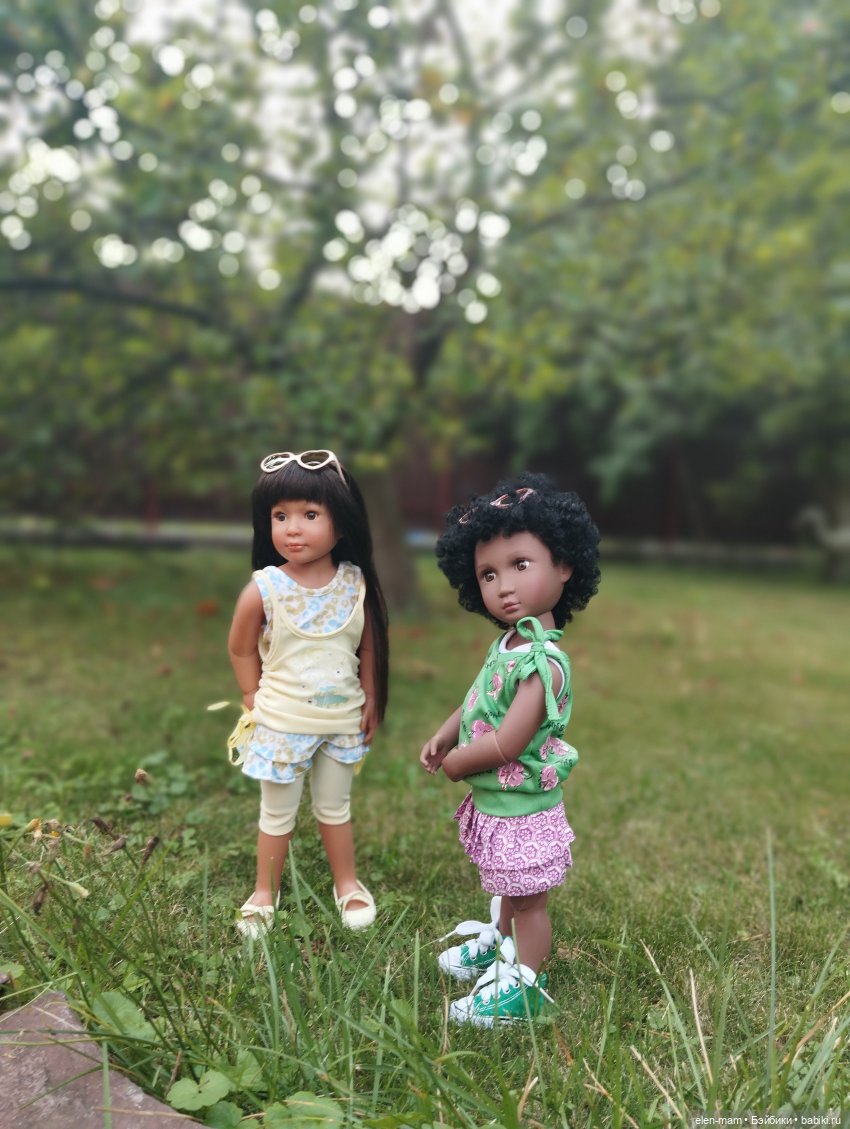 Гулять можно и нужно, особенно с куклами😁👍