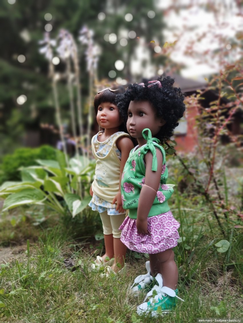 Гулять можно и нужно, особенно с куклами😁👍