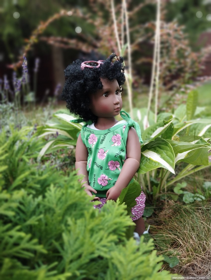 Гулять можно и нужно, особенно с куклами😁👍