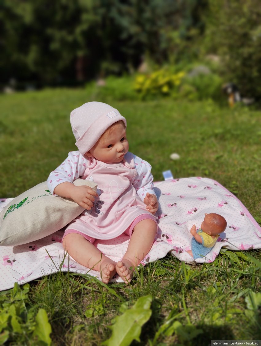 Большие и маленькие(◕‿↼) — Коллекции игровых кукол (Playline): фото полок