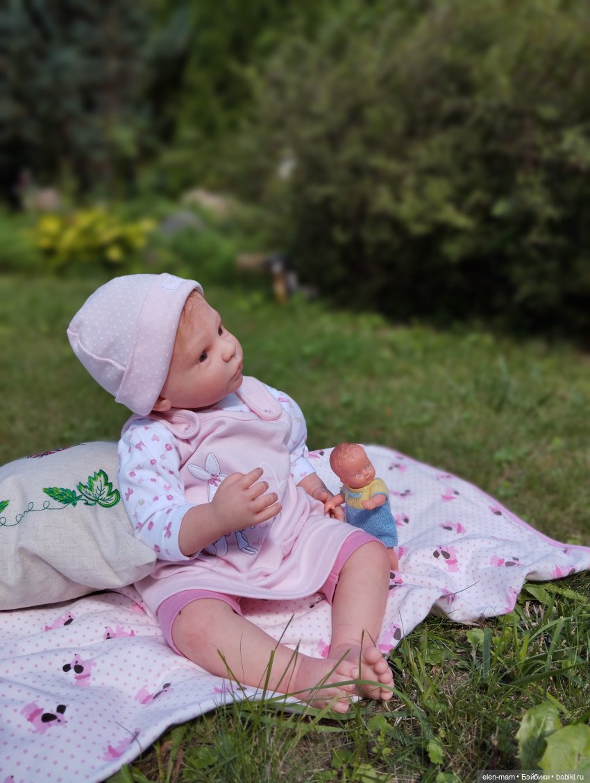 Большие и маленькие(◕‿↼) — Коллекции игровых кукол (Playline): фото полок