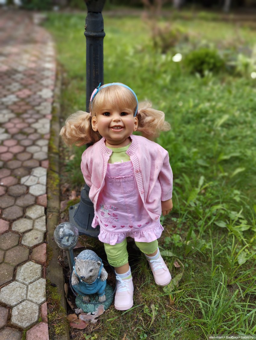 Большие и маленькие(◕‿↼) — Коллекции игровых кукол (Playline): фото полок