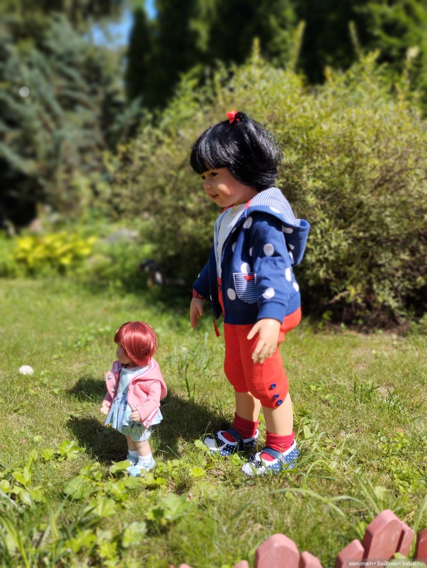 Большие и маленькие(◕‿↼) — Коллекции игровых кукол (Playline): фото полок