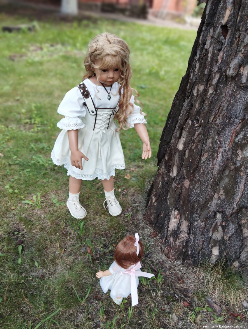 Большие и маленькие(◕‿↼) — Коллекции игровых кукол (Playline): фото полок