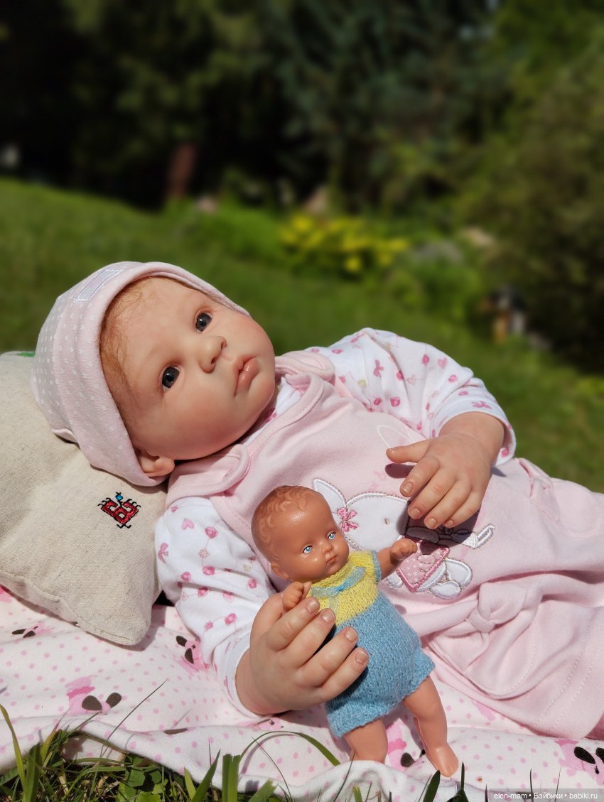 Большие и маленькие(◕‿↼) — Коллекции игровых кукол (Playline): фото полок