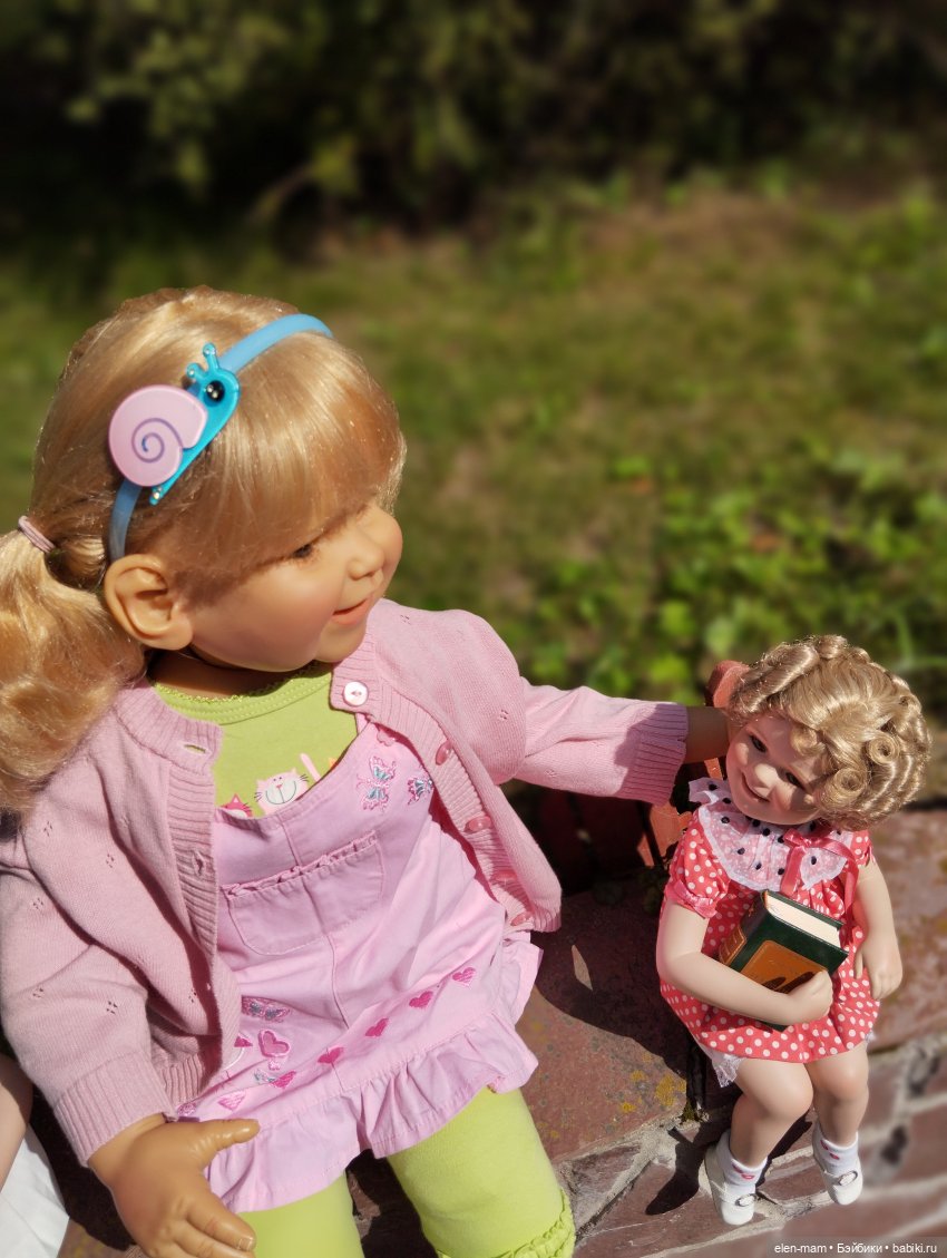 Большие и маленькие(◕‿↼) — Коллекции игровых кукол (Playline): фото полок