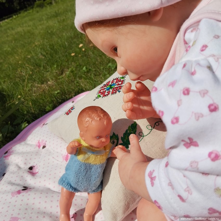 Большие и маленькие(◕‿↼) — Коллекции игровых кукол (Playline): фото полок