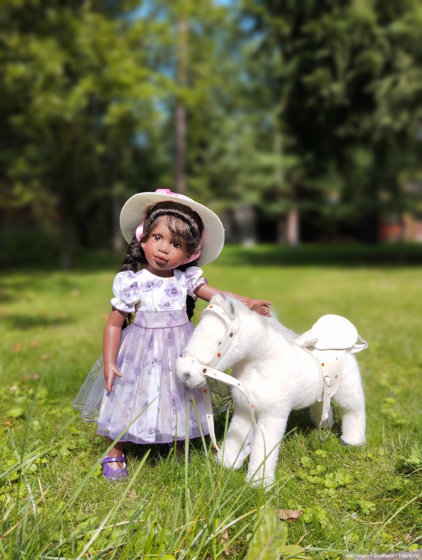 Кейша в шляпке