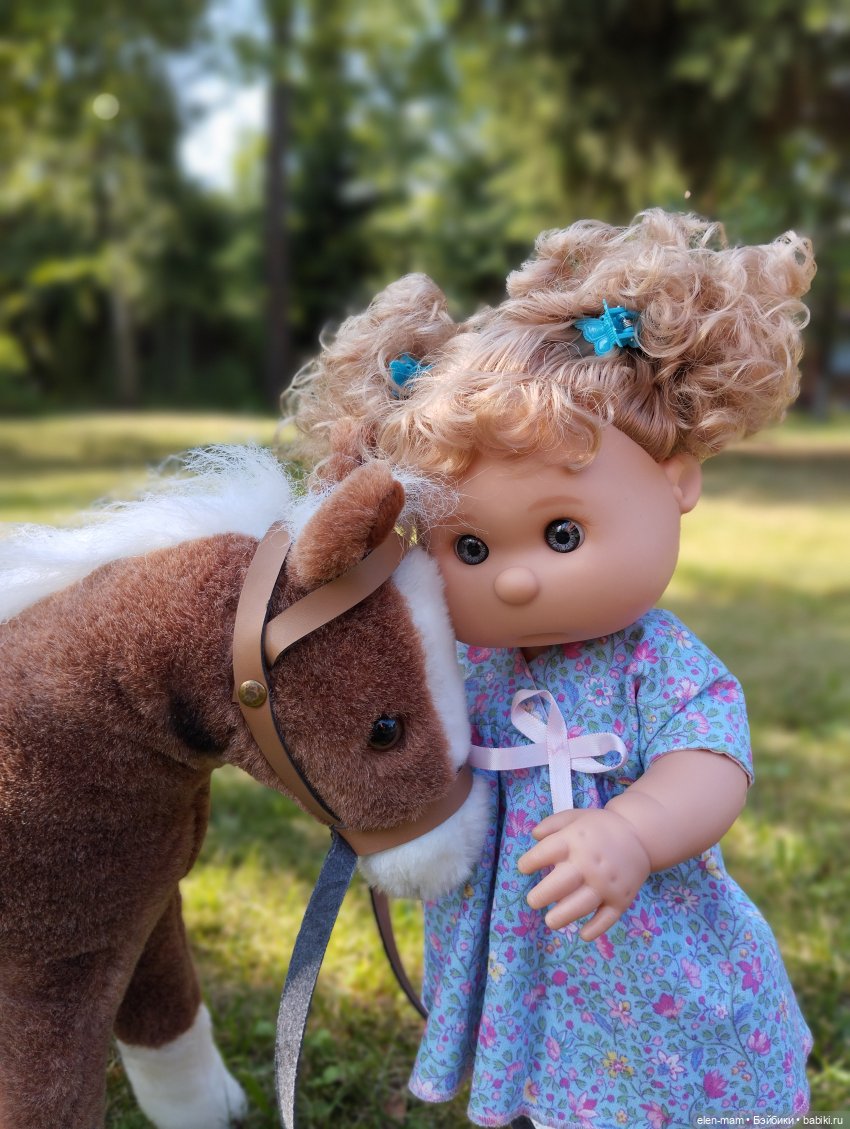 Симочка и ее подружка:) 👧🏻🐻