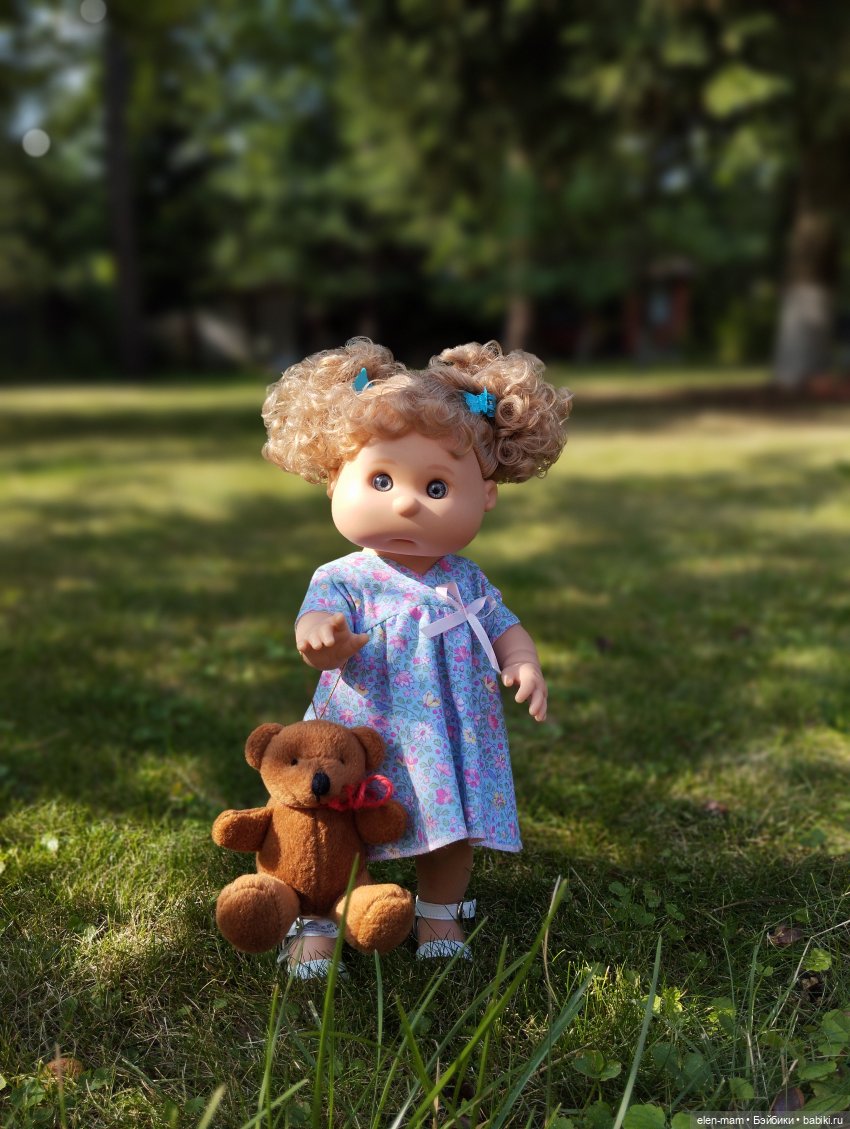 Симочка и ее подружка:) 👧🏻🐻