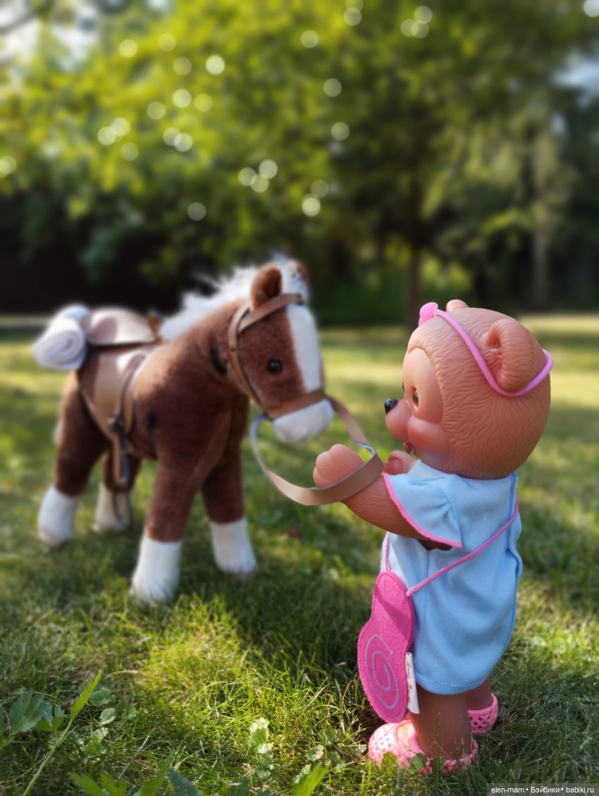 Симочка и ее подружка:) 👧🏻🐻